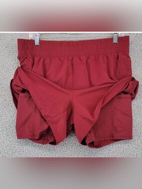 L Avia Women's Burgandy Athletic Shorts Size Large Inner Brief with Pockets